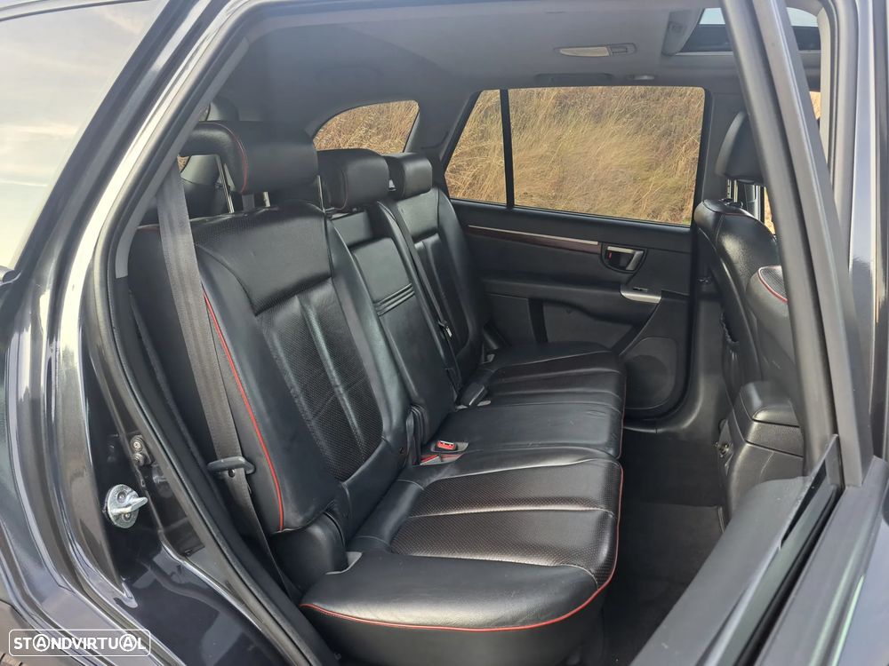 Hyundai Santa Fe 2.2 CRDi 7Wagon Sport - 25