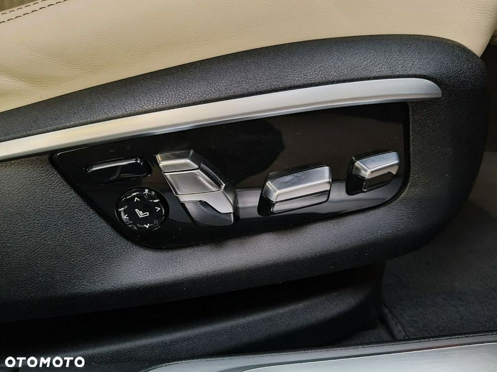 BMW Seria 7 - 25