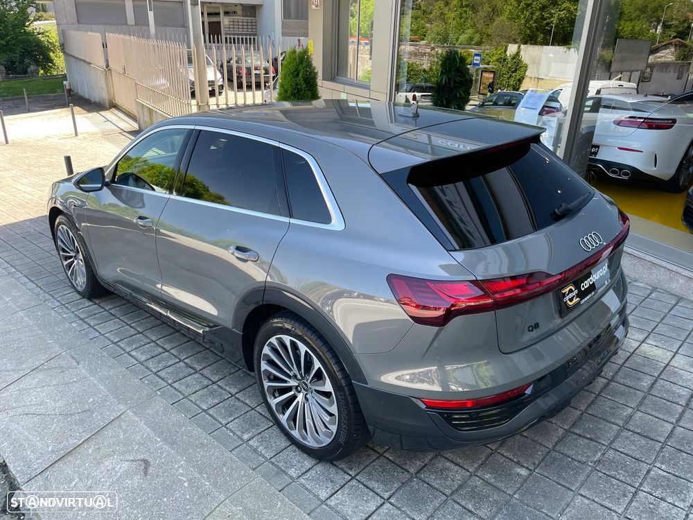 Audi Q8 e-Tron 55 quattro Advanced - 8