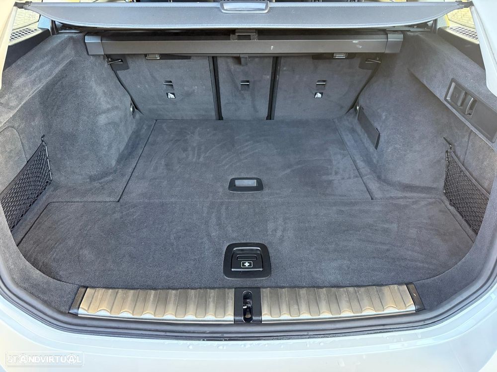 BMW 320 d Auto - 17