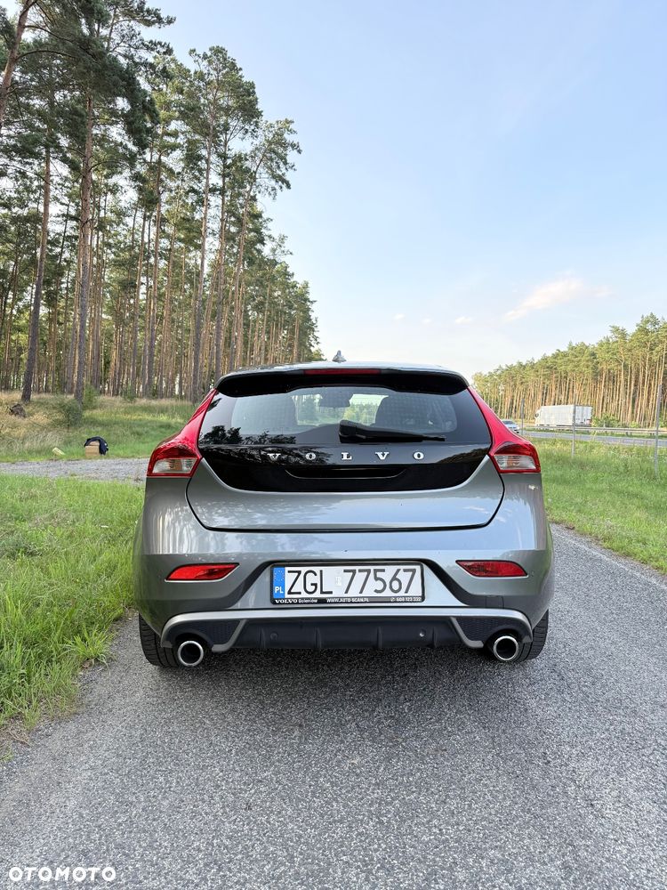 Volvo V40 D2 Drive-E R-Design Kinetic - 6