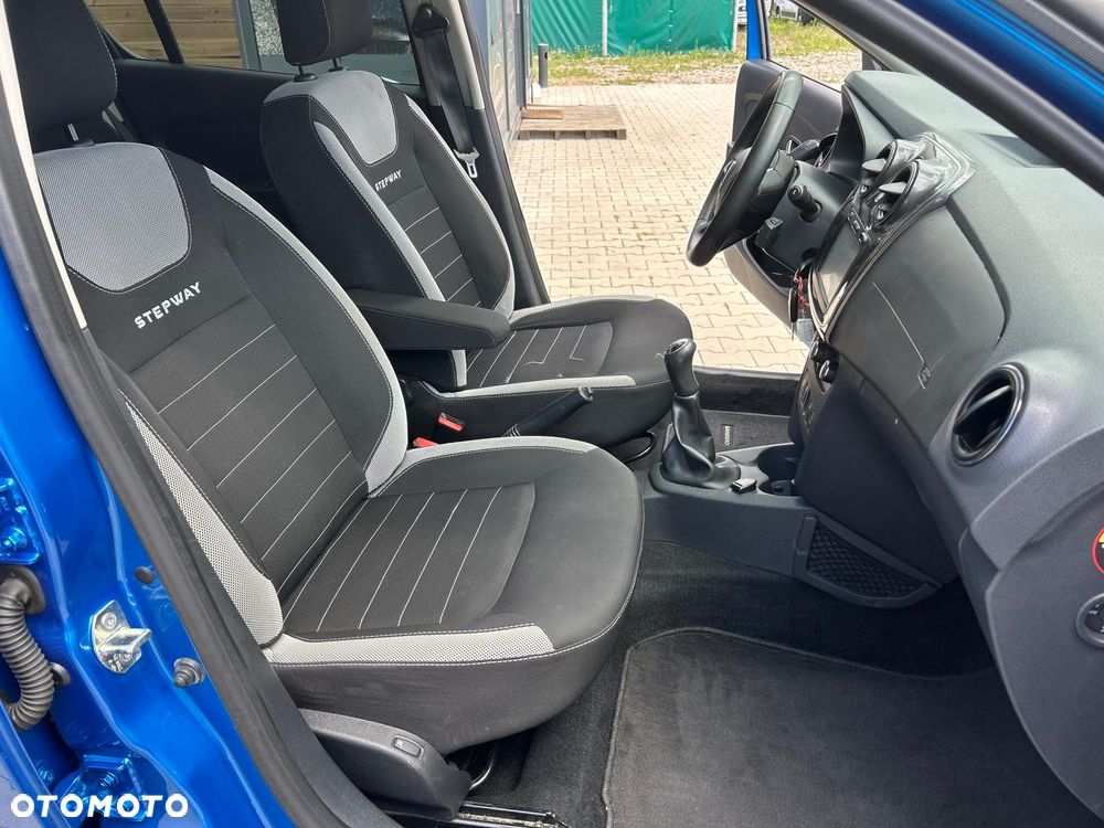 Dacia Sandero Stepway 0.9 TCe Laureate S&S EU6 - 24
