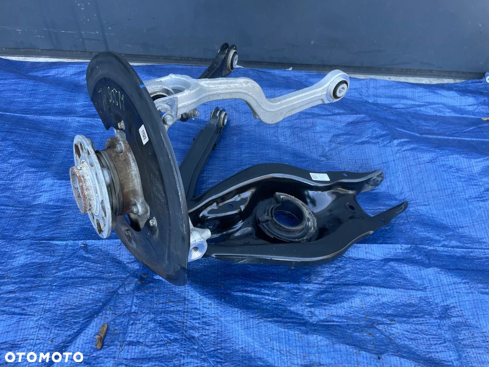 MERCEDES W206 zwrotnica wahacz tył prawa lewa - 5