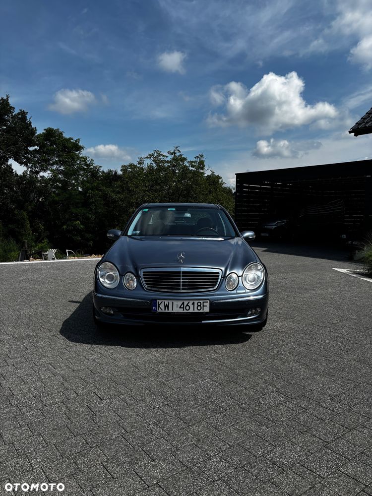 Mercedes-Benz Klasa E 500 7G-TRONIC Avantgarde - 4