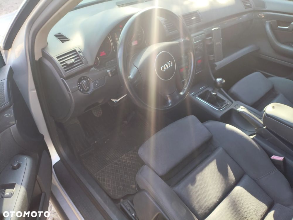 Audi A4 Avant 1.9 TDI - 9
