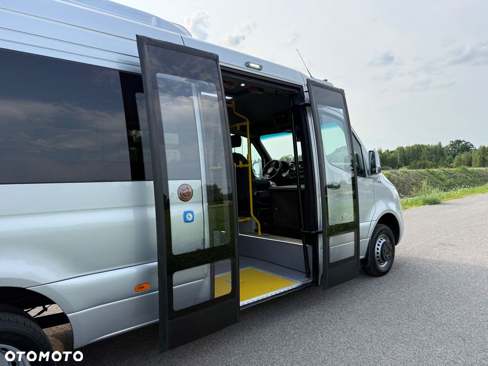 Mercedes-Benz Sprinter 517 - 8