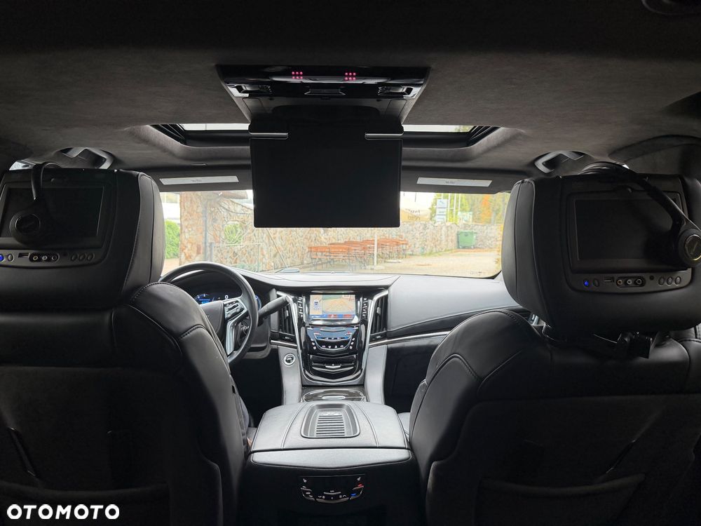 Cadillac Escalade - 14