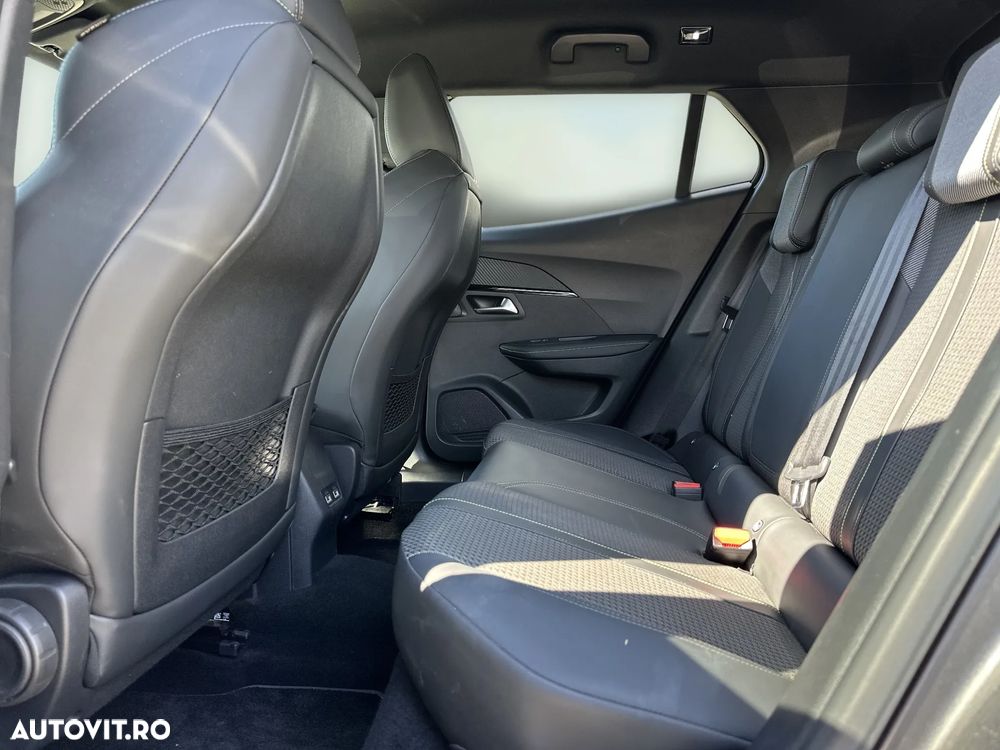 Peugeot 2008 - 12