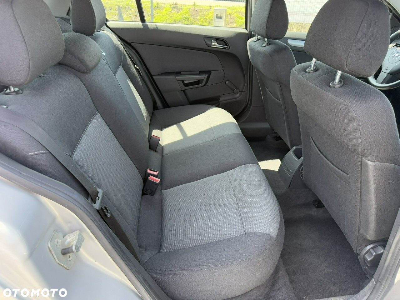 Opel Astra 1.4 Enjoy - 13