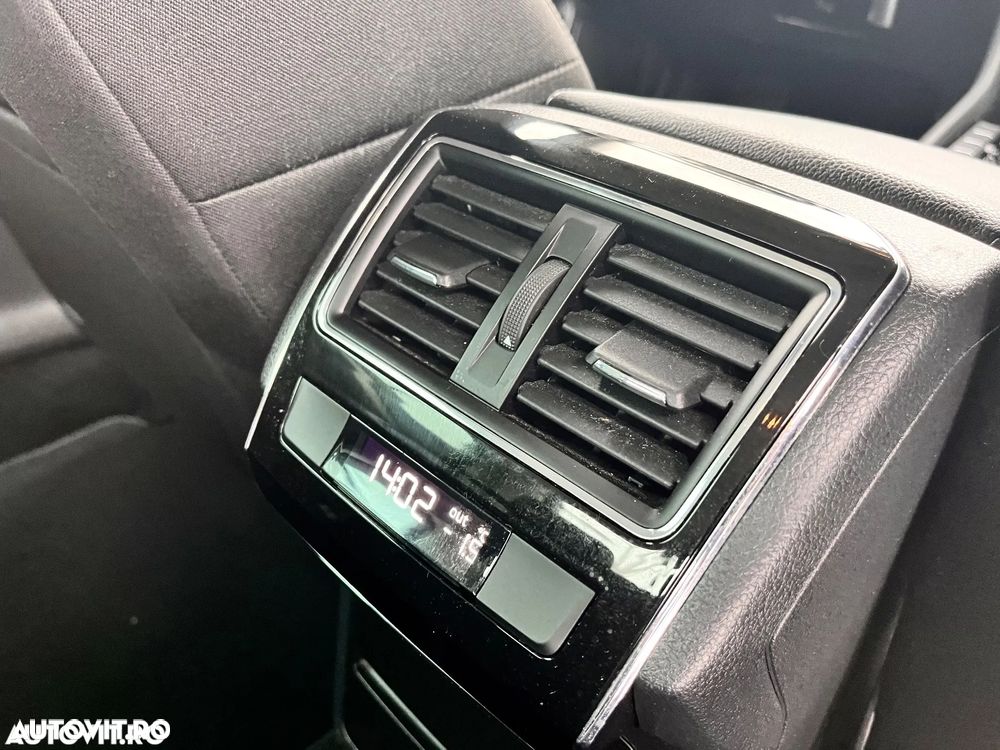 Skoda Superb 2.0 TDI DSG Sportline - 17