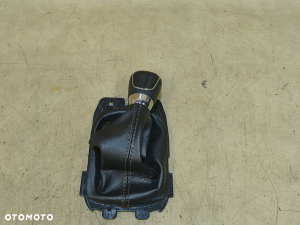 FORD KA PLUS GAŁKA MIESZEK BIEGÓW 17-
