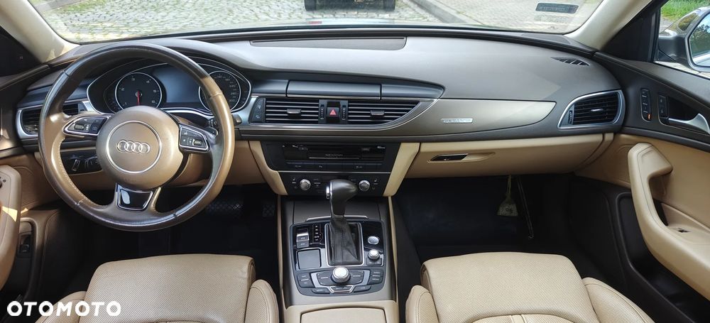 Audi A6 Avant - 16
