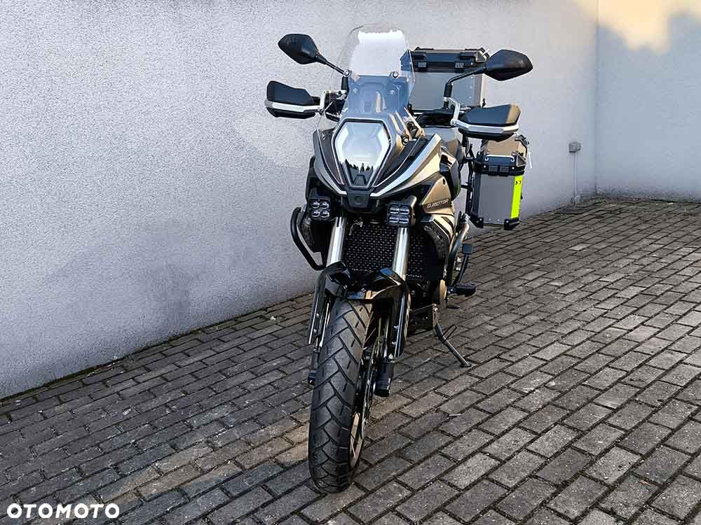 QJMOTOR SRT 600SX - 19