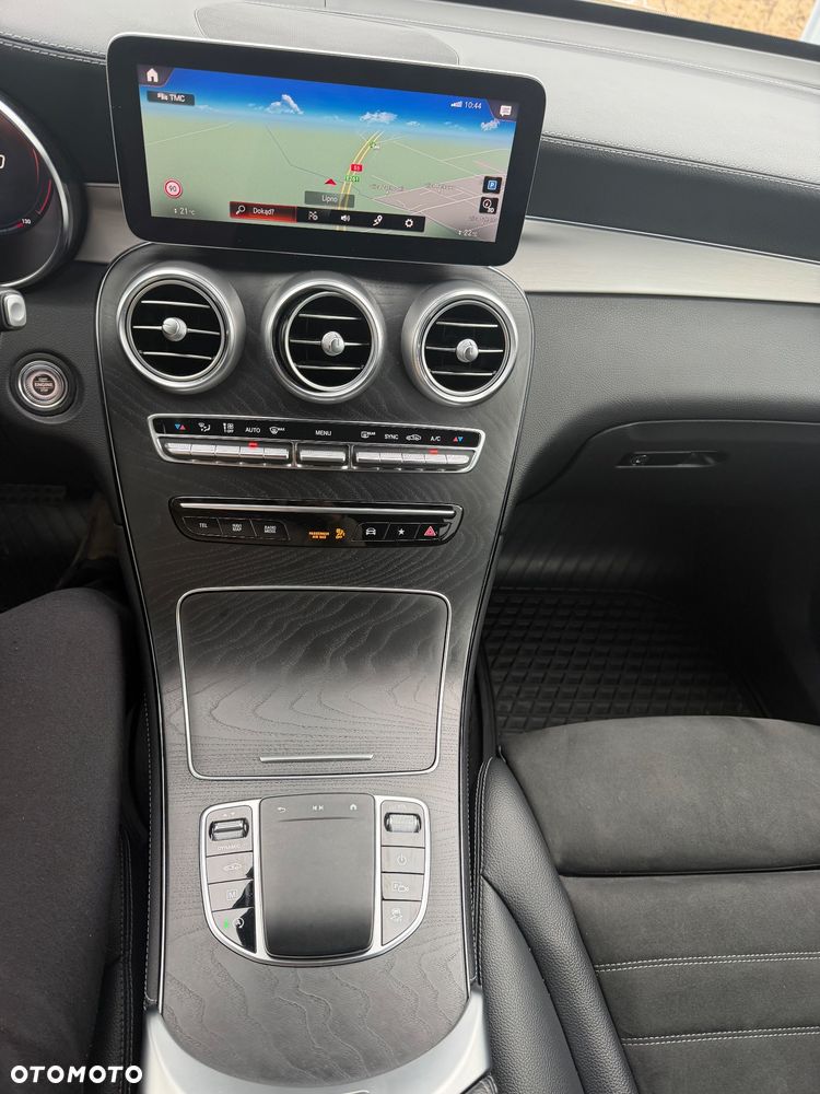 Mercedes-Benz GLC - 16