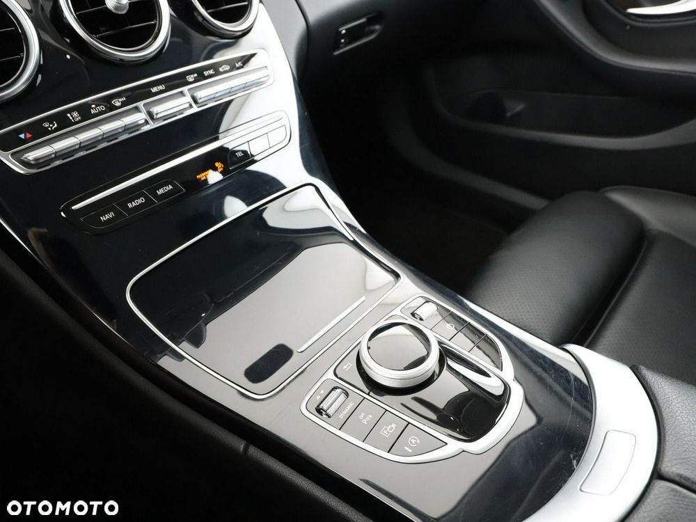 Mercedes-Benz Klasa C 200 d 9G-TRONIC Avantgarde - 28