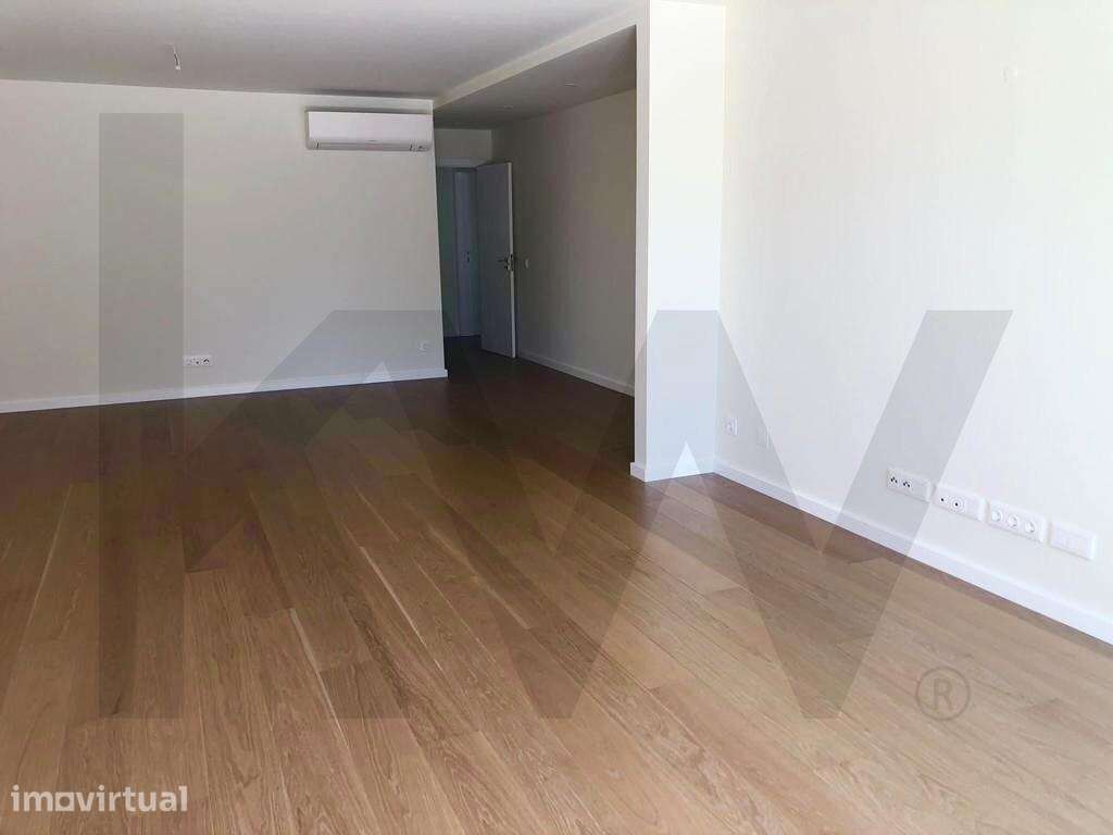 Fabuloso Apartamento T3 com terraço num Condomínio de Luxo, em Carcave - Grande imagem: 5/41