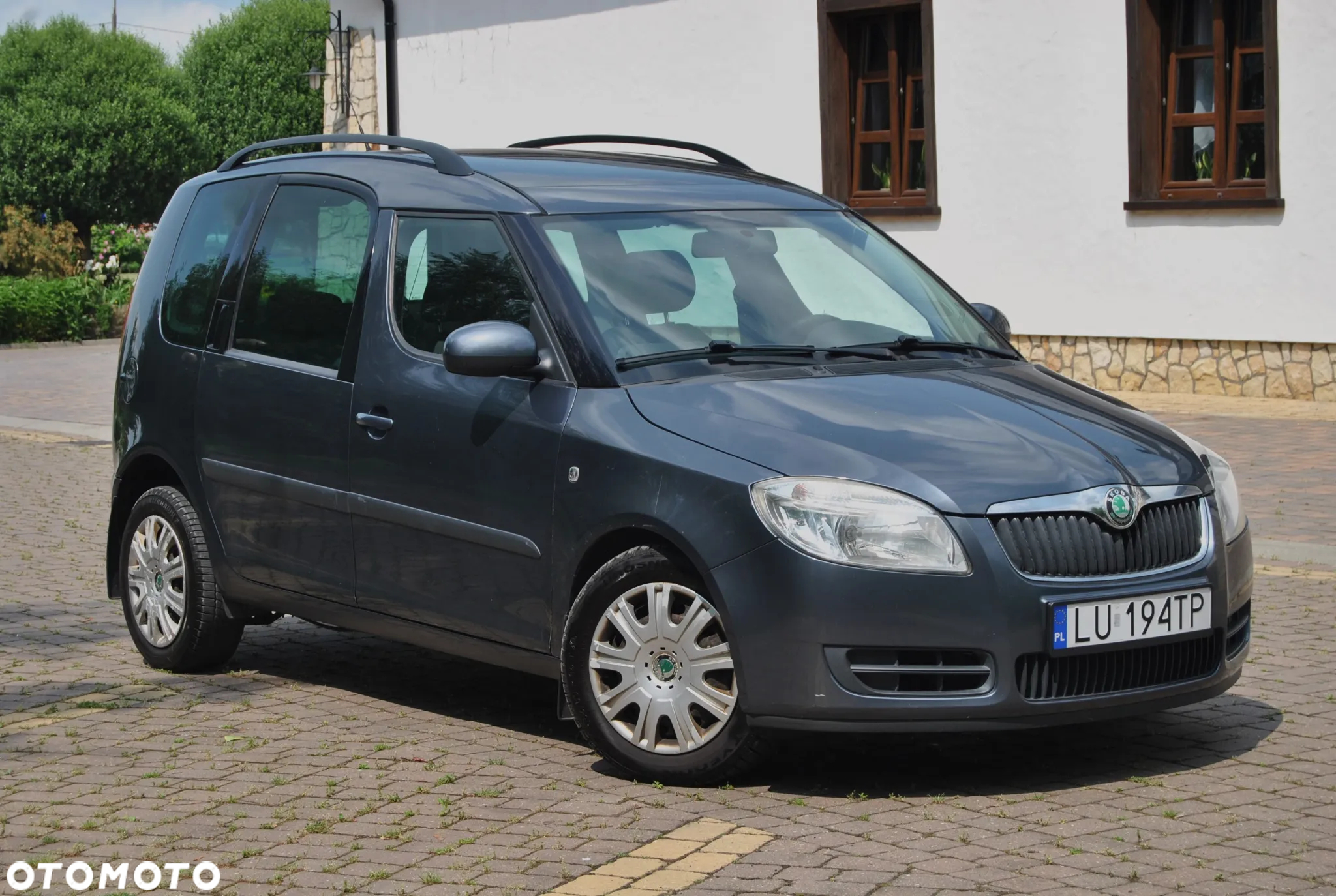 Skoda Roomster 1.6 16V Tiptronic Comfort - 2