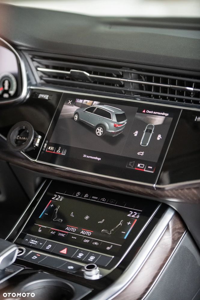 Audi Q7 - 24