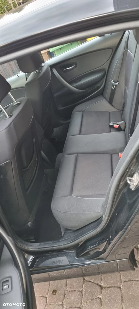 BMW Seria 1 120d - 12