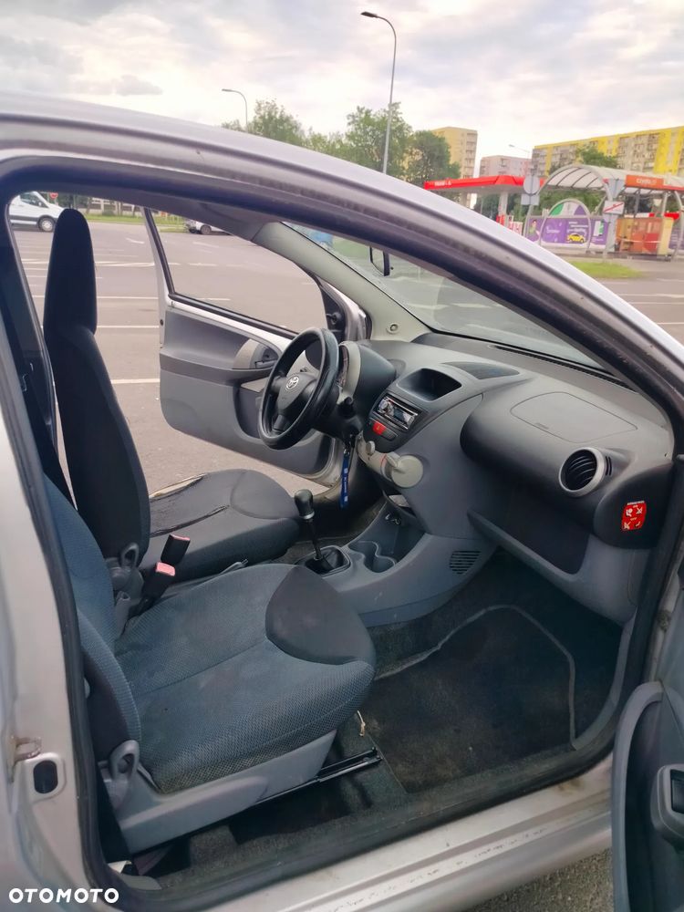 Toyota Aygo Standard - 5