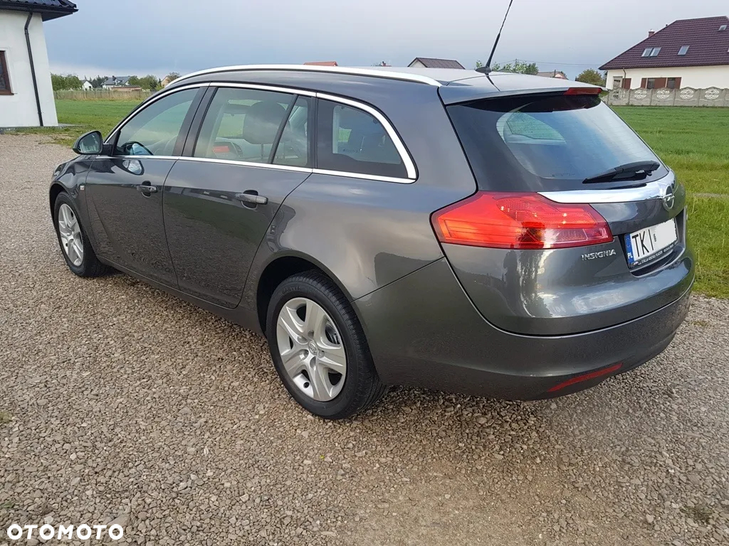 Opel Insignia 1.8 Sports Tourer - 12