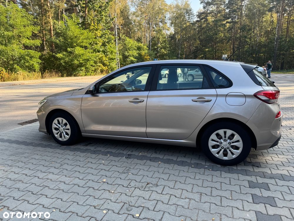 Hyundai i30 1.4 Classic - 9