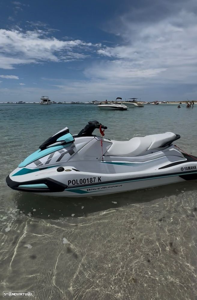 Yamaha Waver Runner - 1
