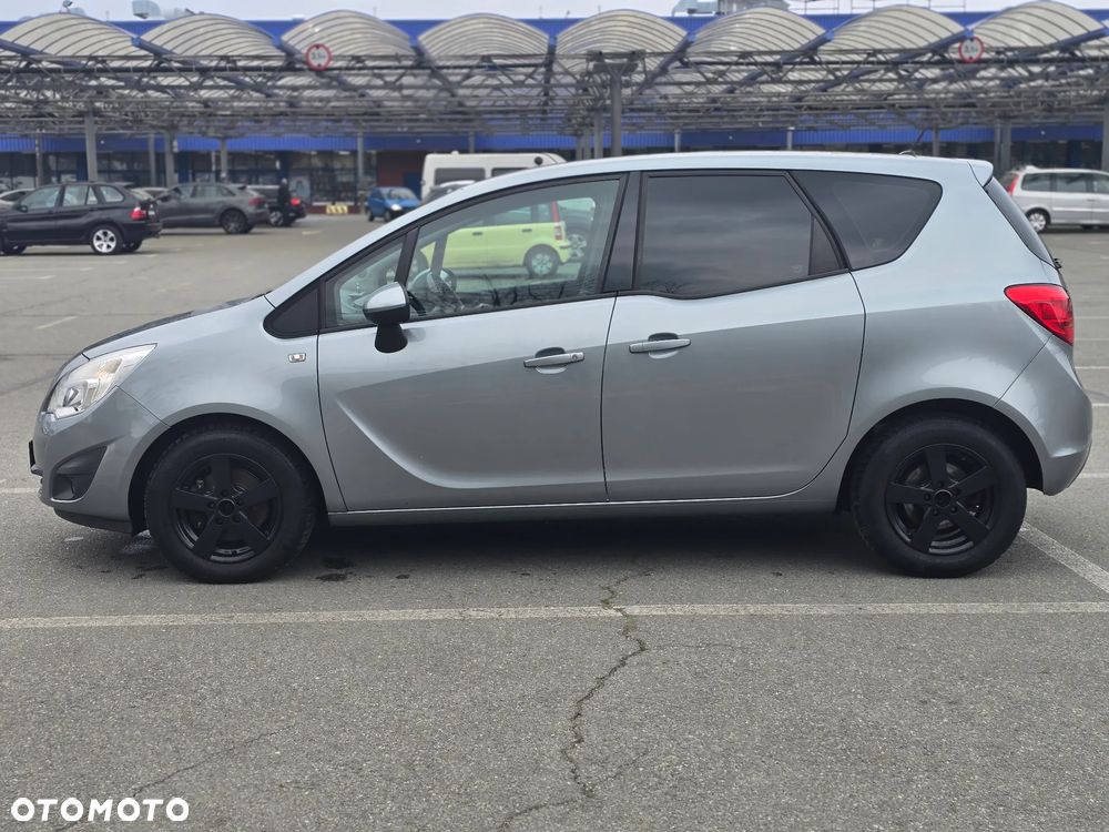 Opel Meriva - 10