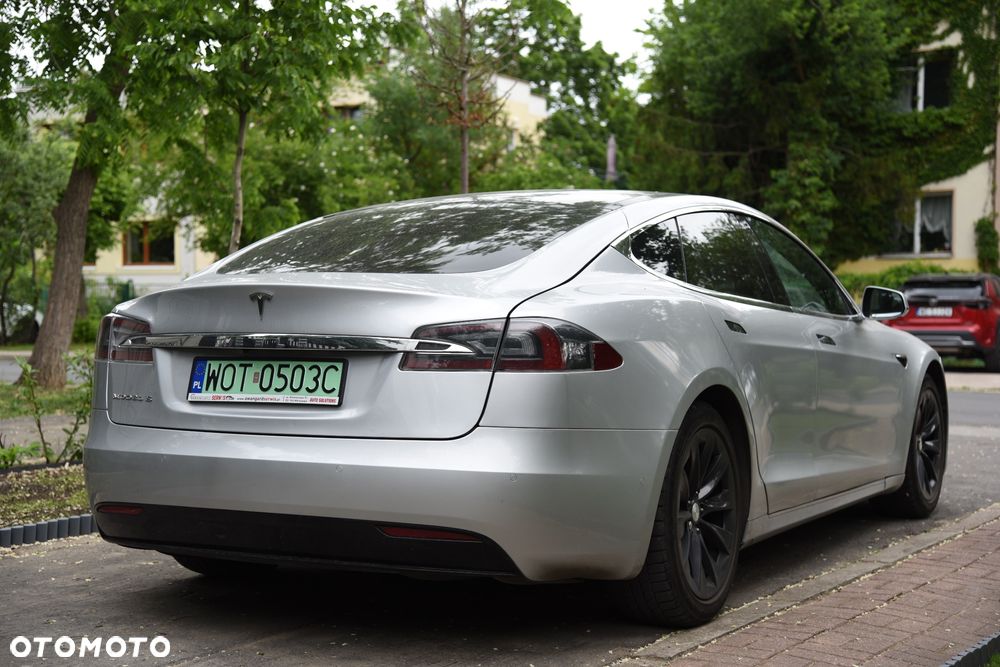Tesla Model S 75D Allradantrieb - 8