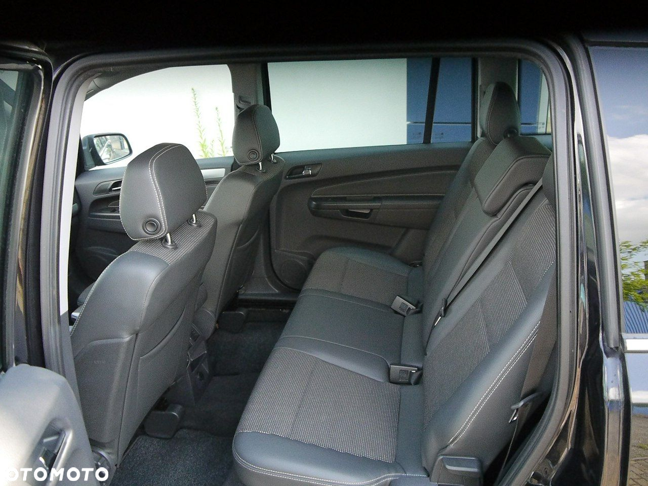 Opel Zafira 1.8 Sport - 20