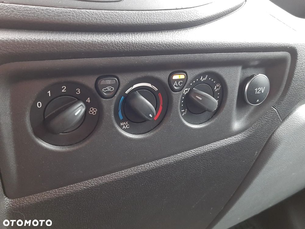 Ford TRANSIT - 16