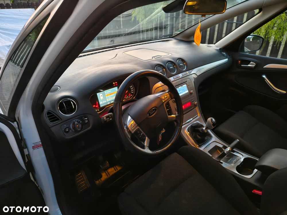 Ford S-Max 2.0 TDCi DPF Champions Edition - 8