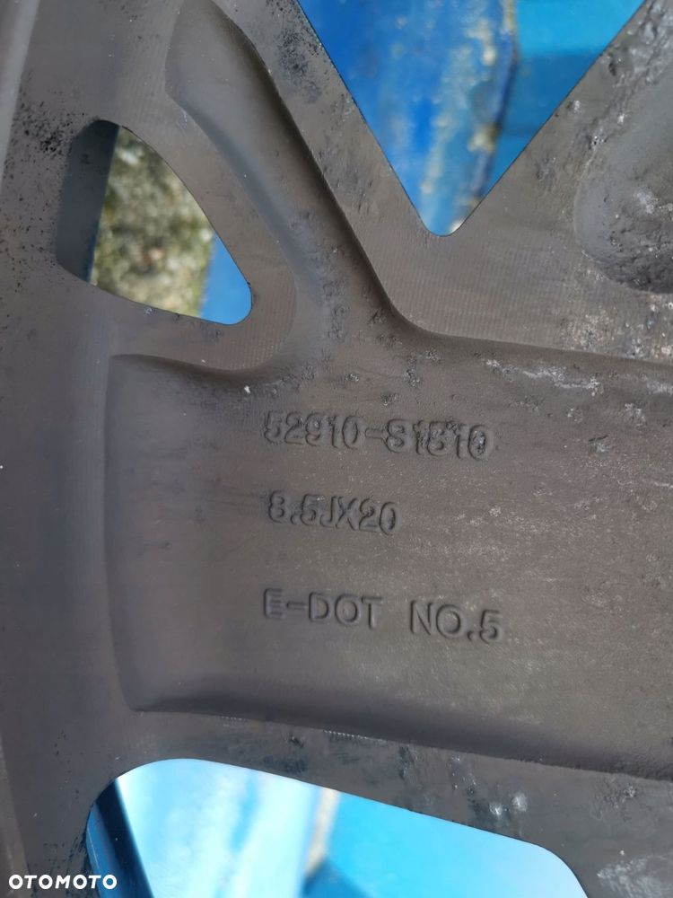 HYUNDAI SANTA FE IV KOLA FELGI ALUFELGI OPONY LATO 255/40R20 - 16