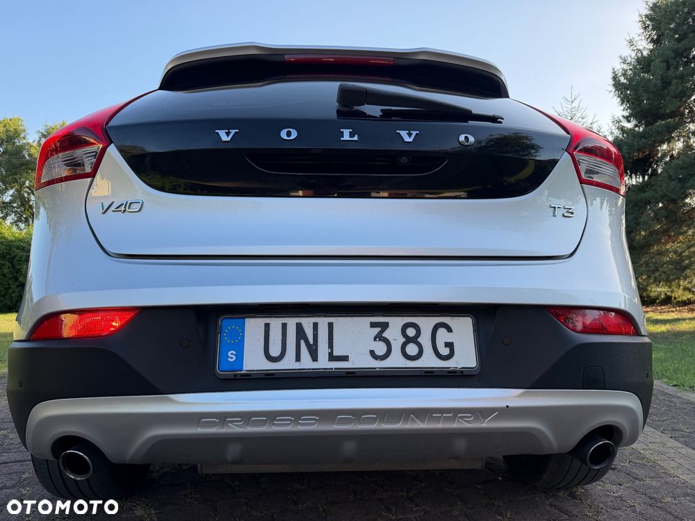 Volvo V40 Cross Country T3 Drive-E Dynamic Edition - 15