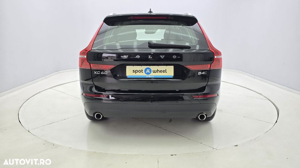 Volvo XC 60 - 8