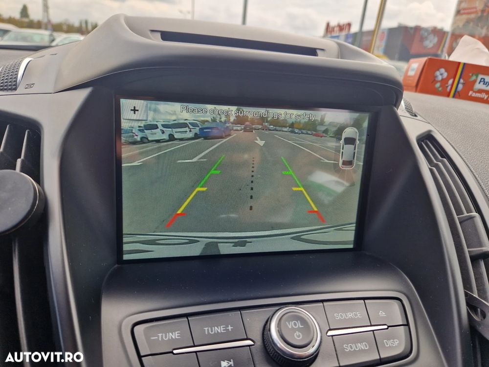 Ford Kuga 2.0 TDCi 4WD Powershift ST-Line - 8