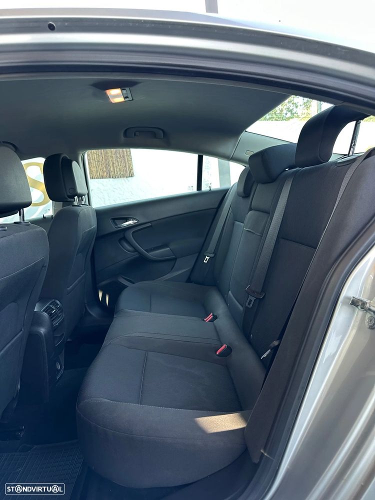 Opel Insignia - 9