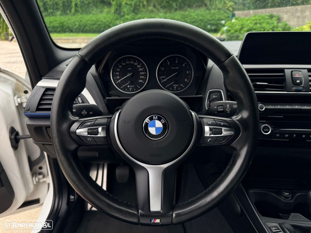 BMW 116 d Pack M - 25