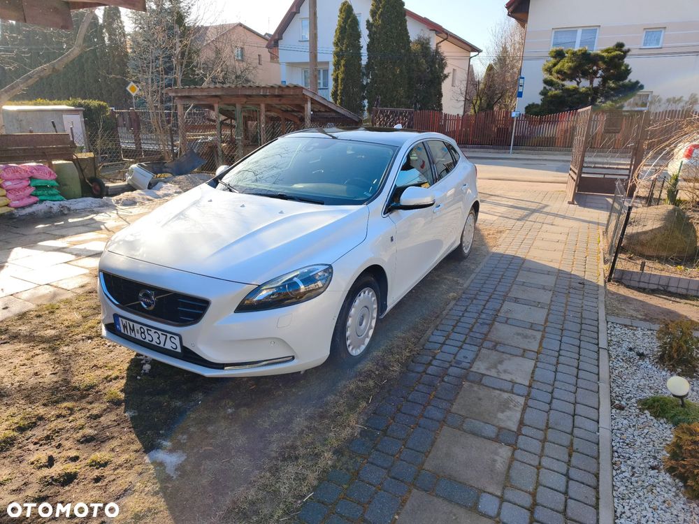 Volvo V40 D4 Drive-E Ocean Race - 8