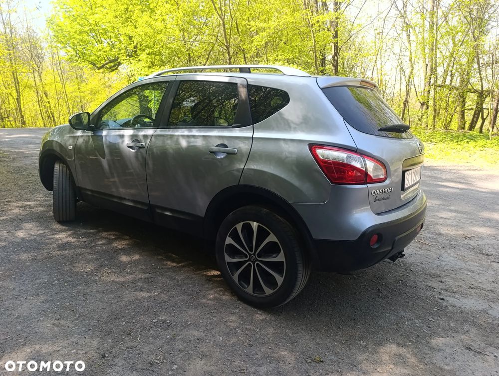 Nissan Qashqai 2.0 dCi 4x4 Tekna Premium - 3