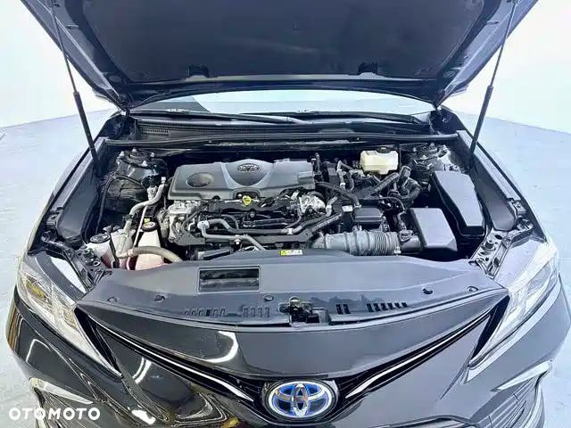 Toyota Camry Business Edition - 8