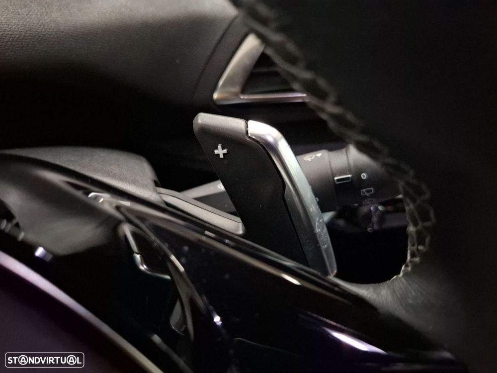 Peugeot 5008 1.2 PureTech Allure EAT8 - 27