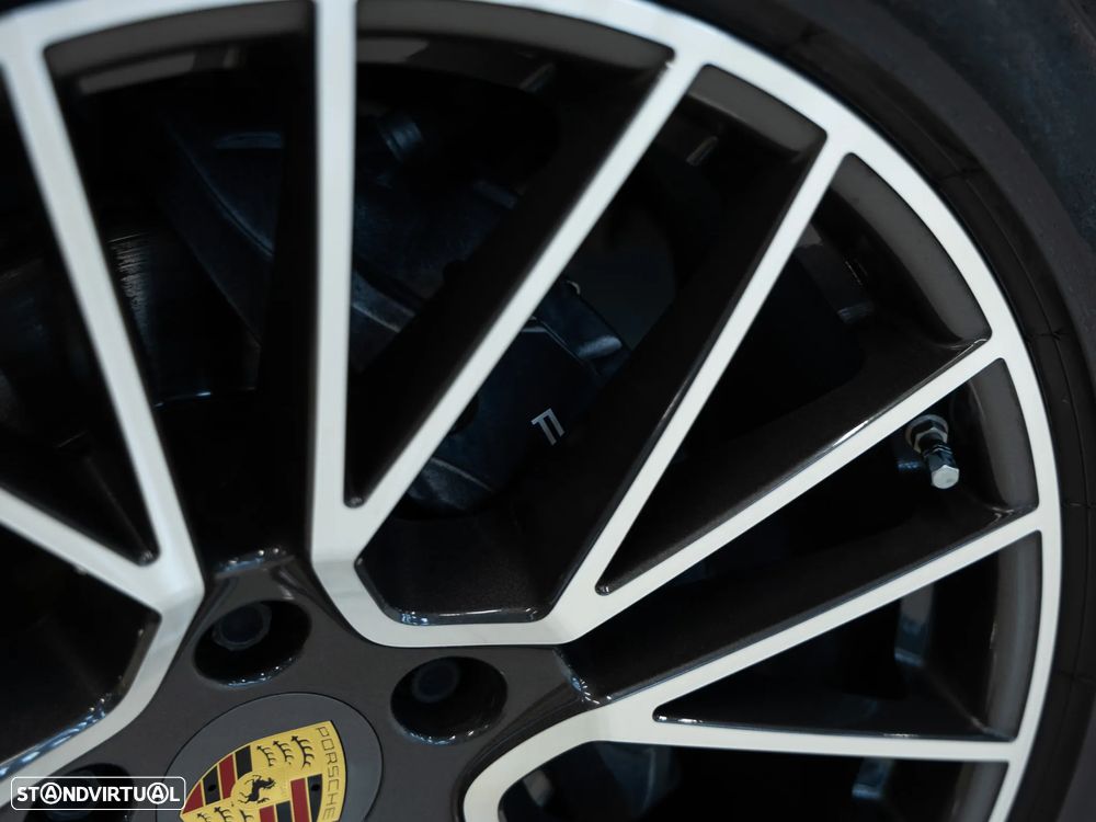 Porsche Cayenne Platinum Edition - 42