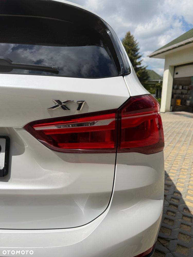 BMW X1 - 13