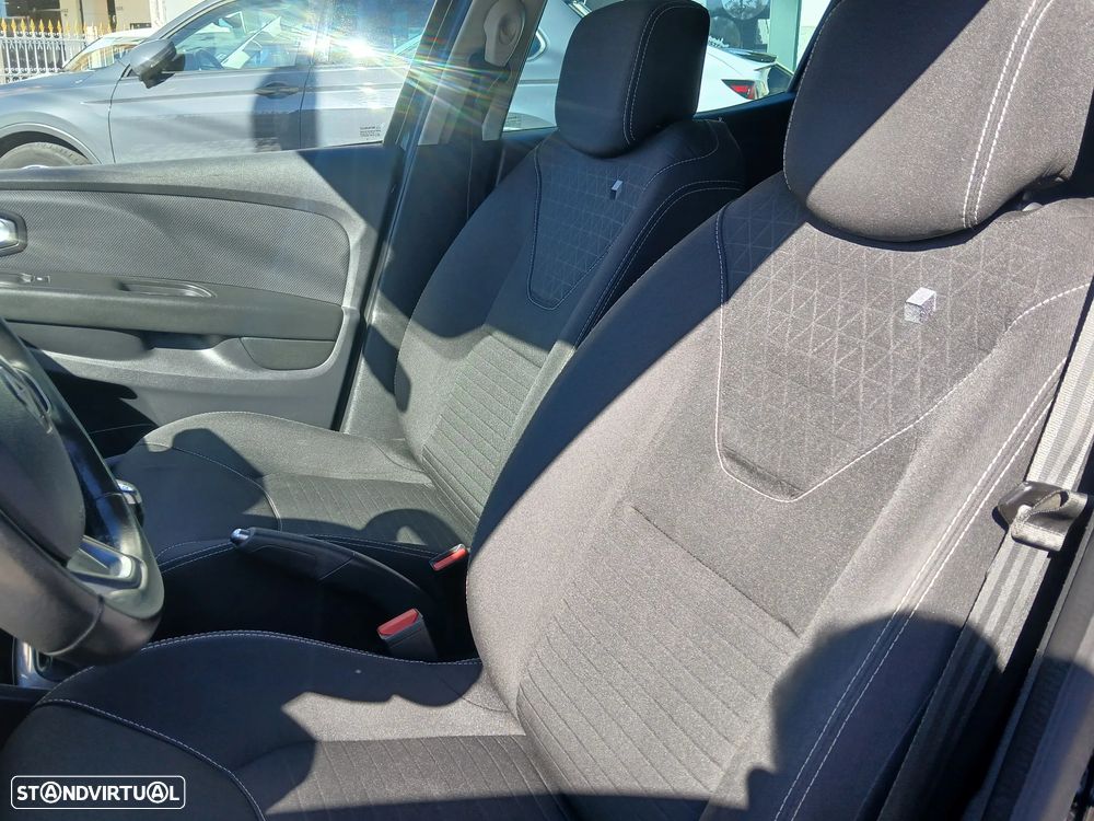 Renault Clio 1.5 dCi Limited - 20