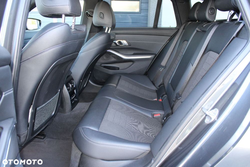 BMW Seria 3 - 20