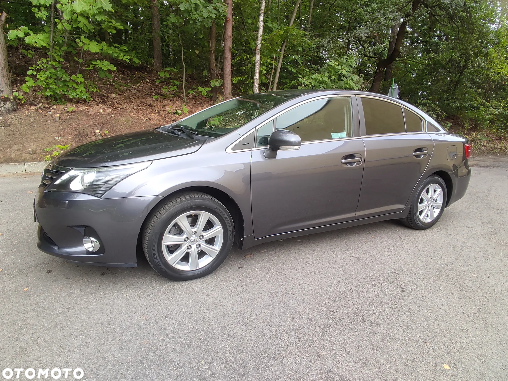 Toyota Avensis 1.8 Premium - 7