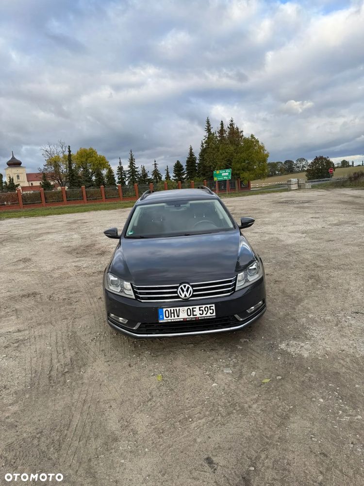 Volkswagen Passat 2.0 TDI Comfortline DSG - 2