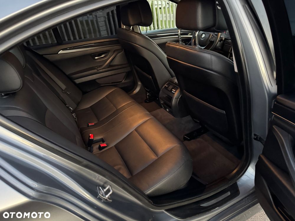 BMW Seria 5 520d Special Edition - 24