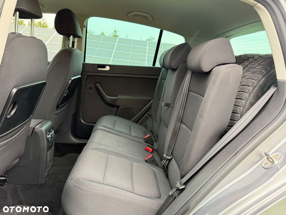 Volkswagen Golf Plus 2.0 TDI Comfortline - 8